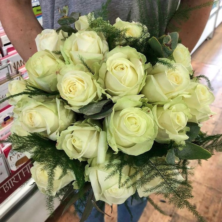 Cream Rose Bride’s Bouquet
